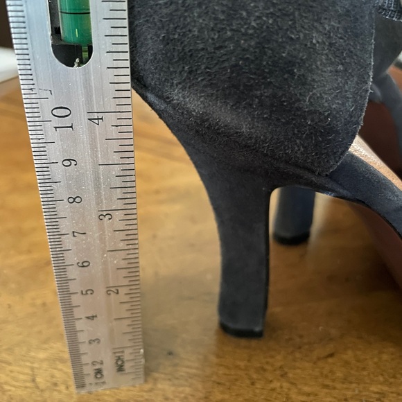 Anthropologie NO 704B NAVY suede Emma round toe heels size 39 (8.5-9)
Worn once - Picture 5 of 5